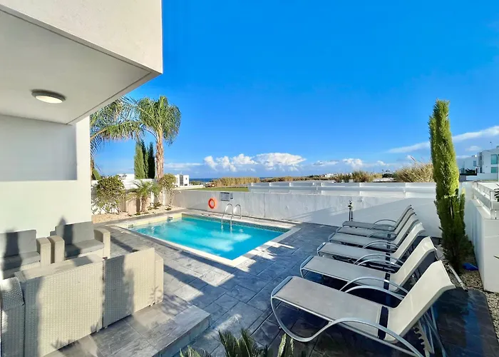 Alasia Ll Kapparis * Paralimni